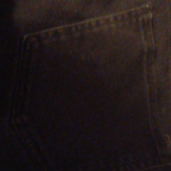 Black Jean shorts. - Picture 6 of 6